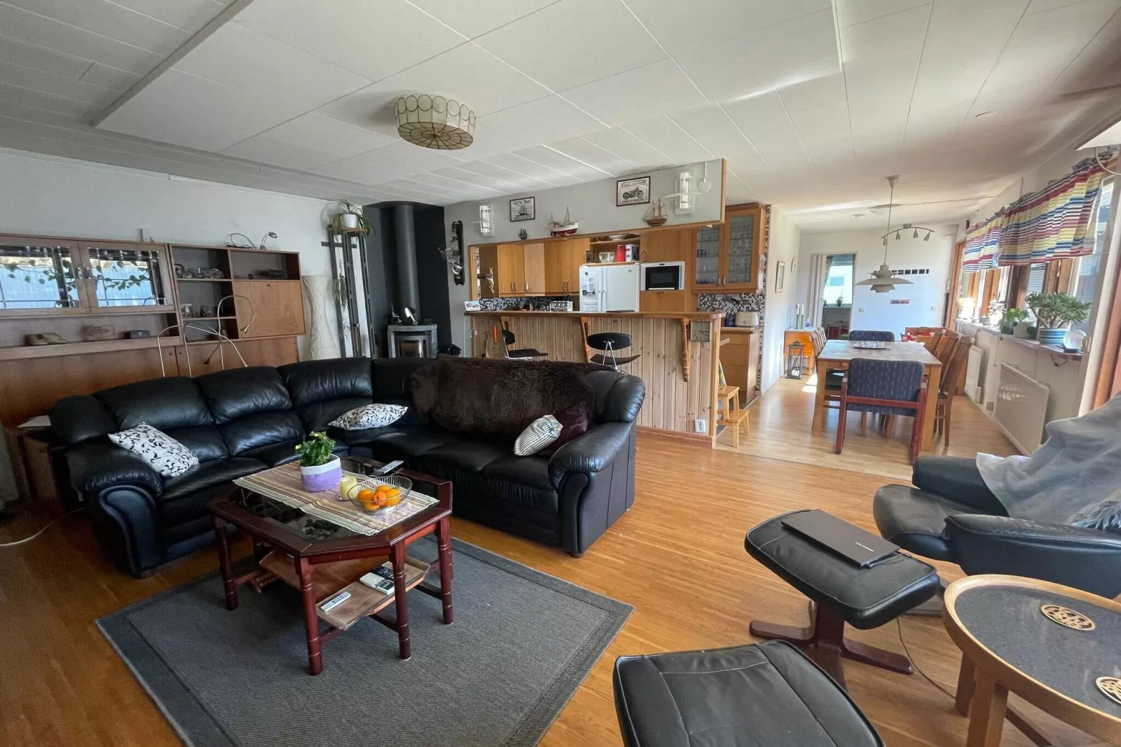 5 person holiday home in VÄSTRA FRÖLUNDA-Indoor