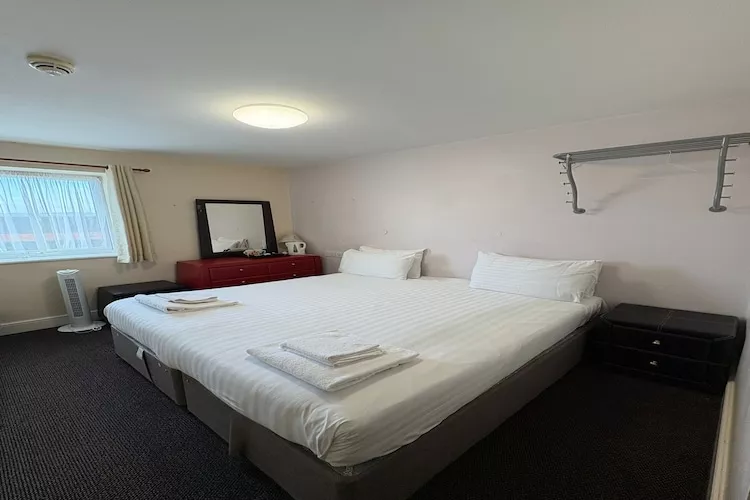 GO2 Gloucester Hotel by OYO  Double Room