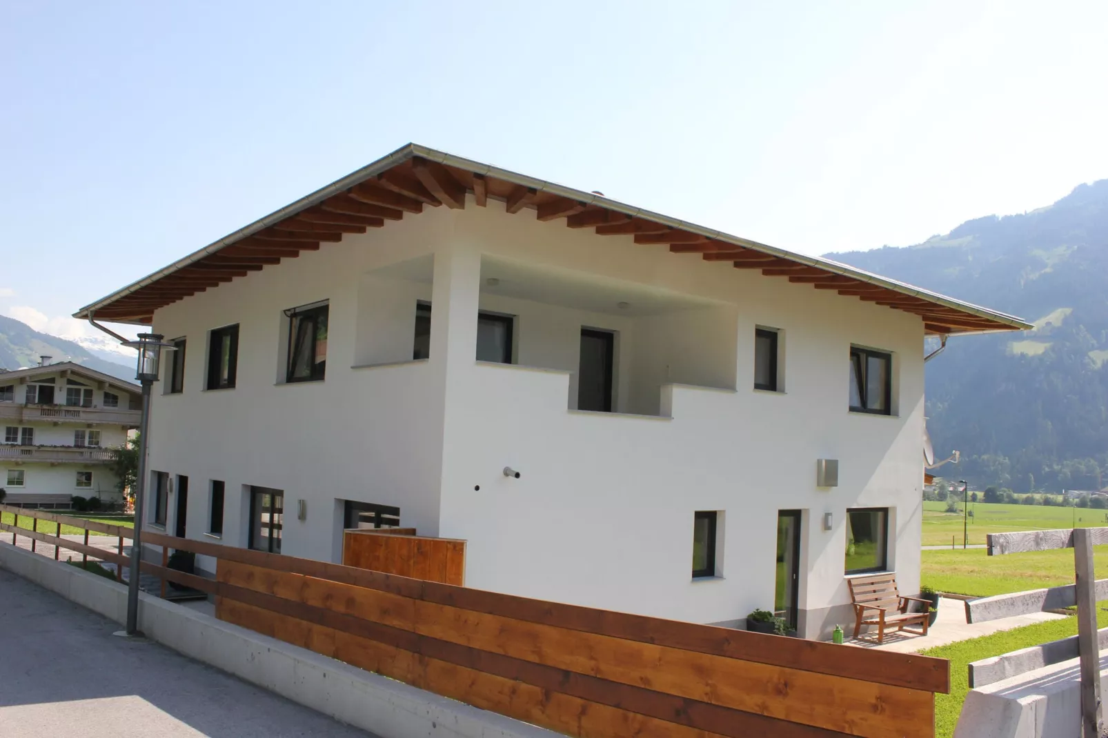 Ferienwohnung Pair-Exterior summer