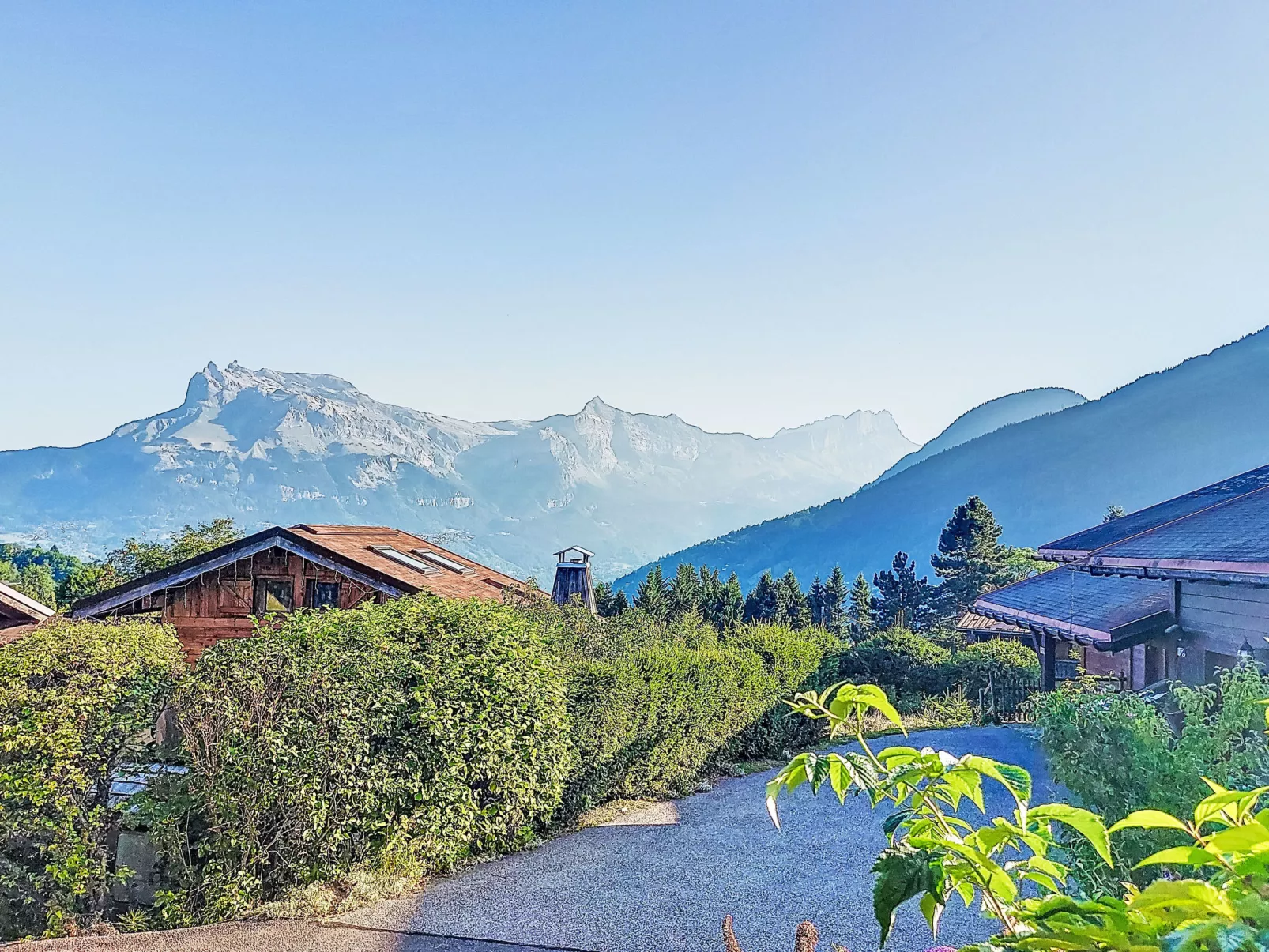 Les Chalets de La Combe