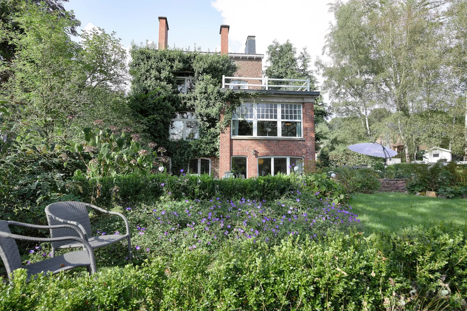 La Villa Louise-Gardens in summer