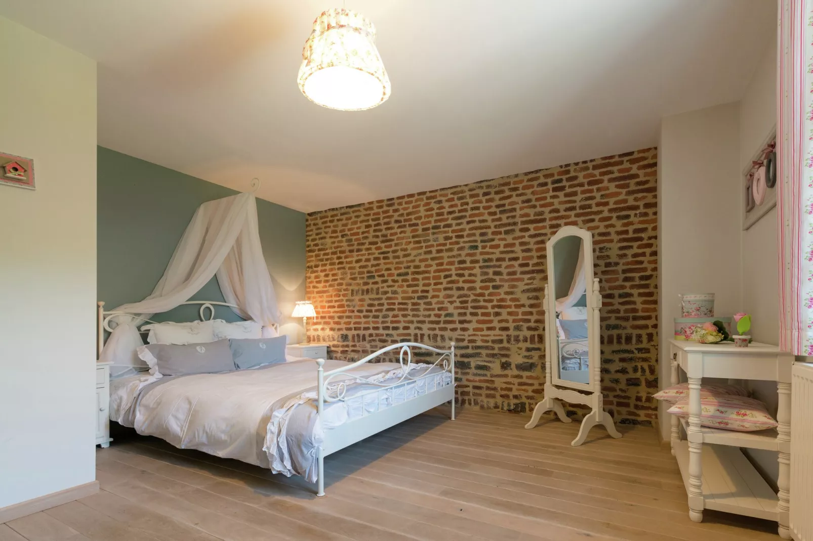 Le Grenier du Gerny-Bedroom