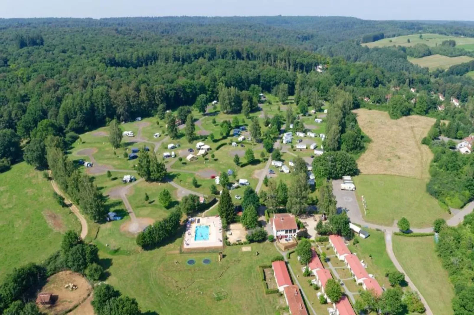Le Pigeonnier-Areas within 20km in summer