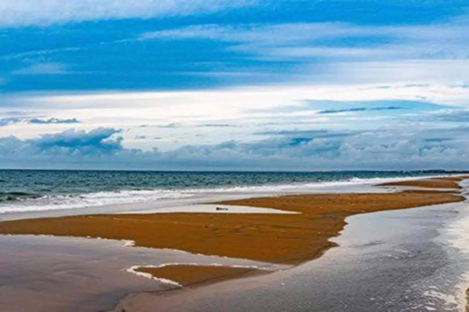 Home Atlantico-Areas within 20km in summer