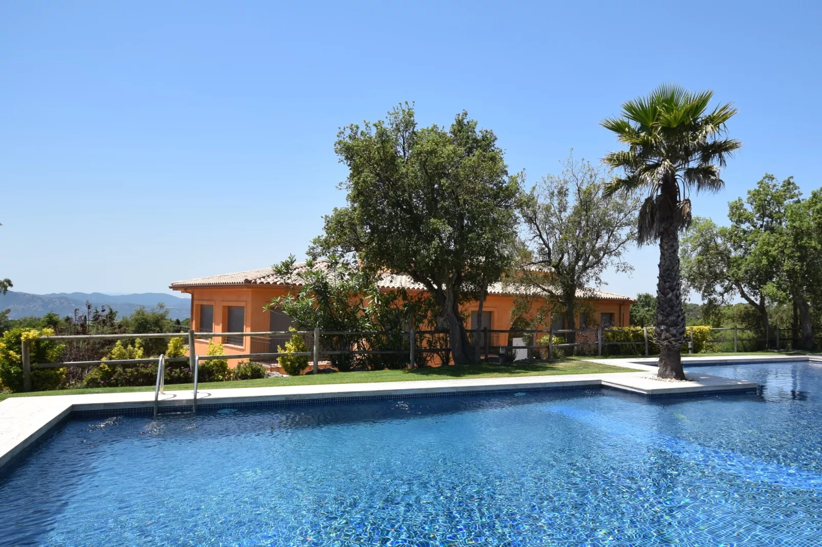 Mirador Mas Nou-Außenbereich Sommer