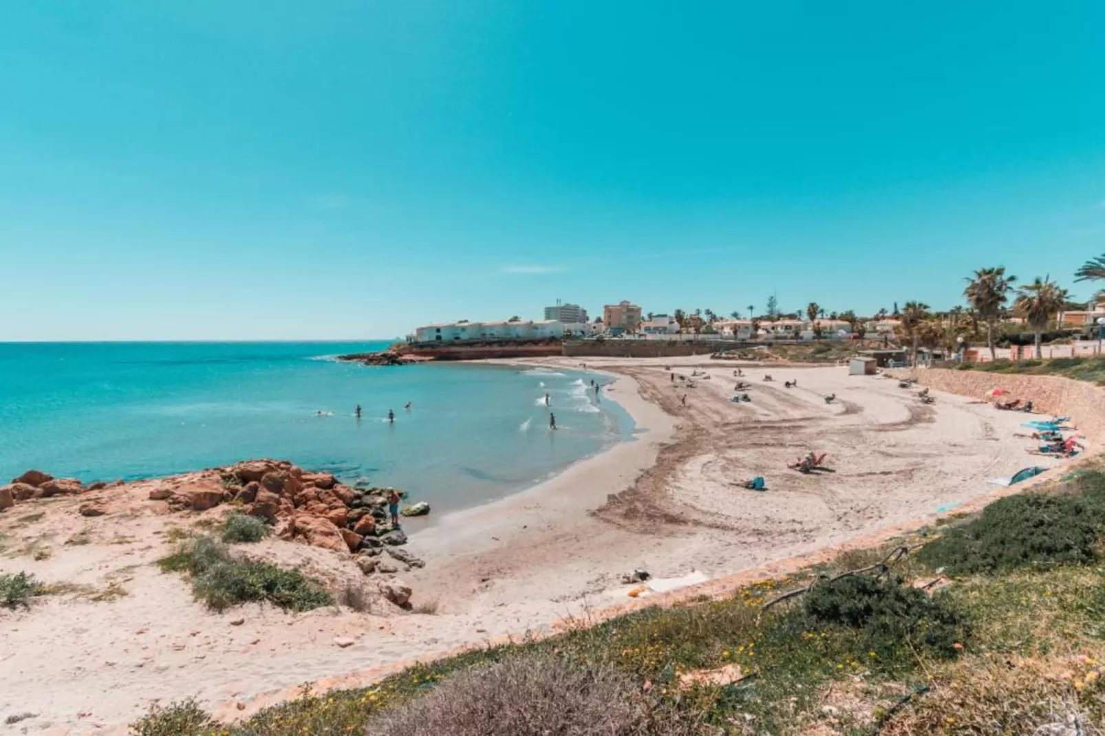 Picasso-Areas within 20km in summer
