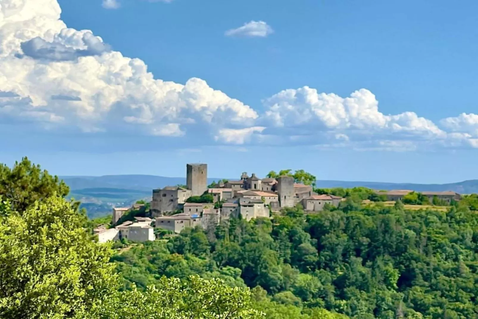 Studio 2 personnes Les Papillons-Areas within 20km in summer