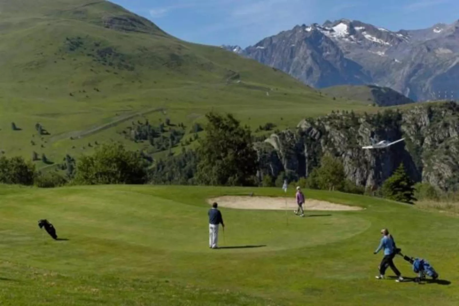 Les Chalets de l'Altiport 1-Areas within 20km in summer
