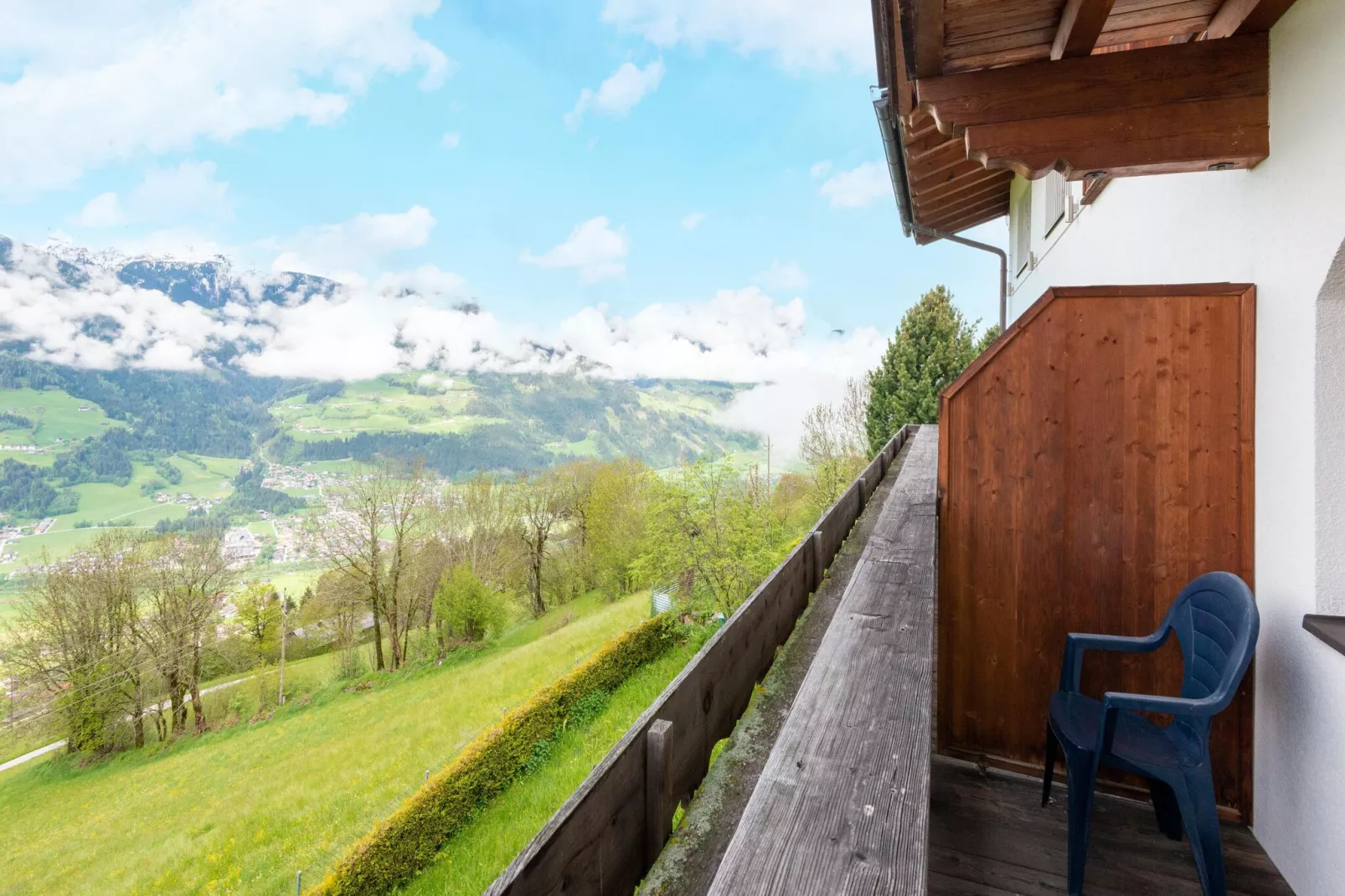 Zillertal 3000 12PAX-Terrace balcony