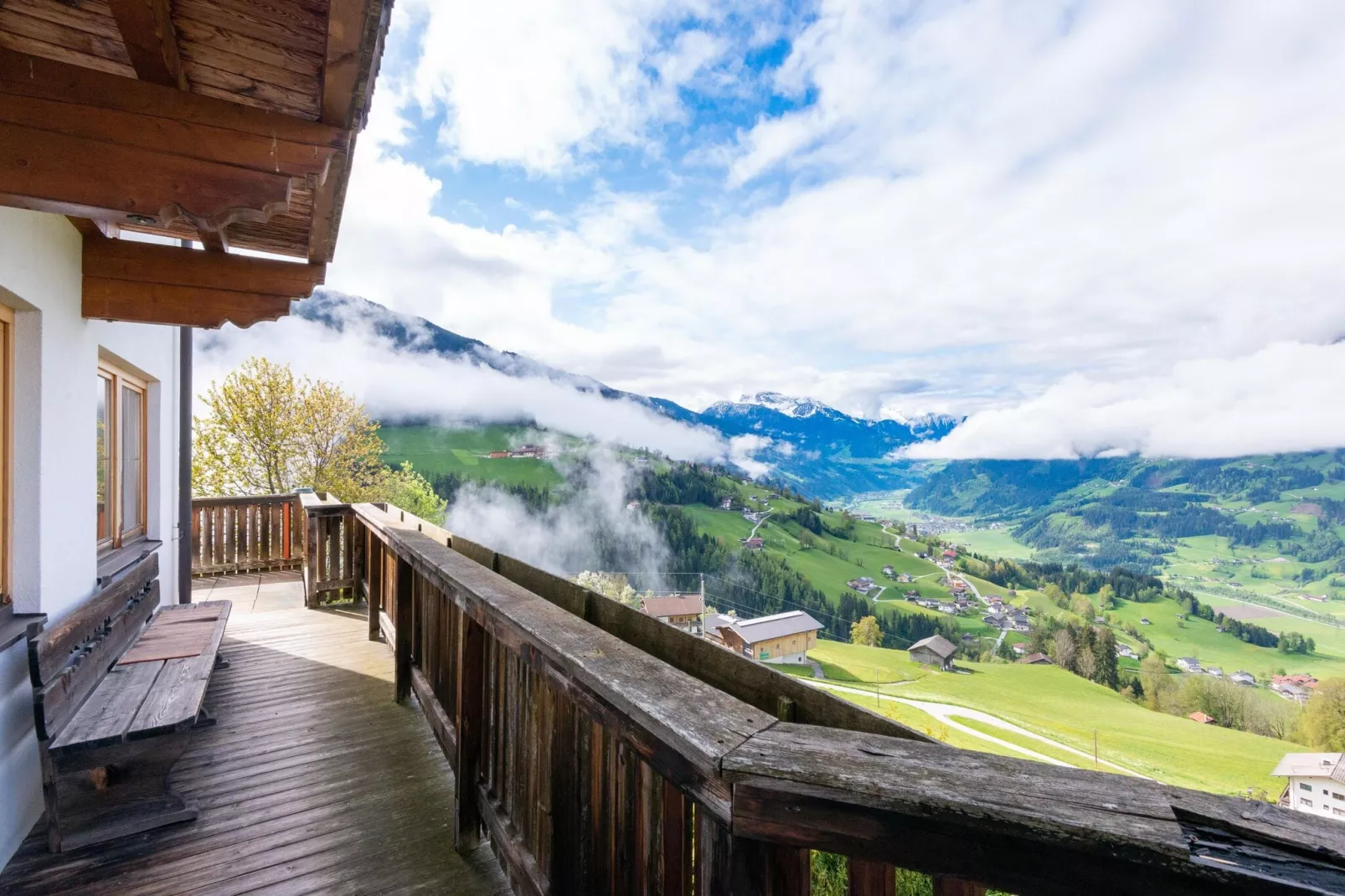 Zillertal 3000 12PAX-Terrace balcony