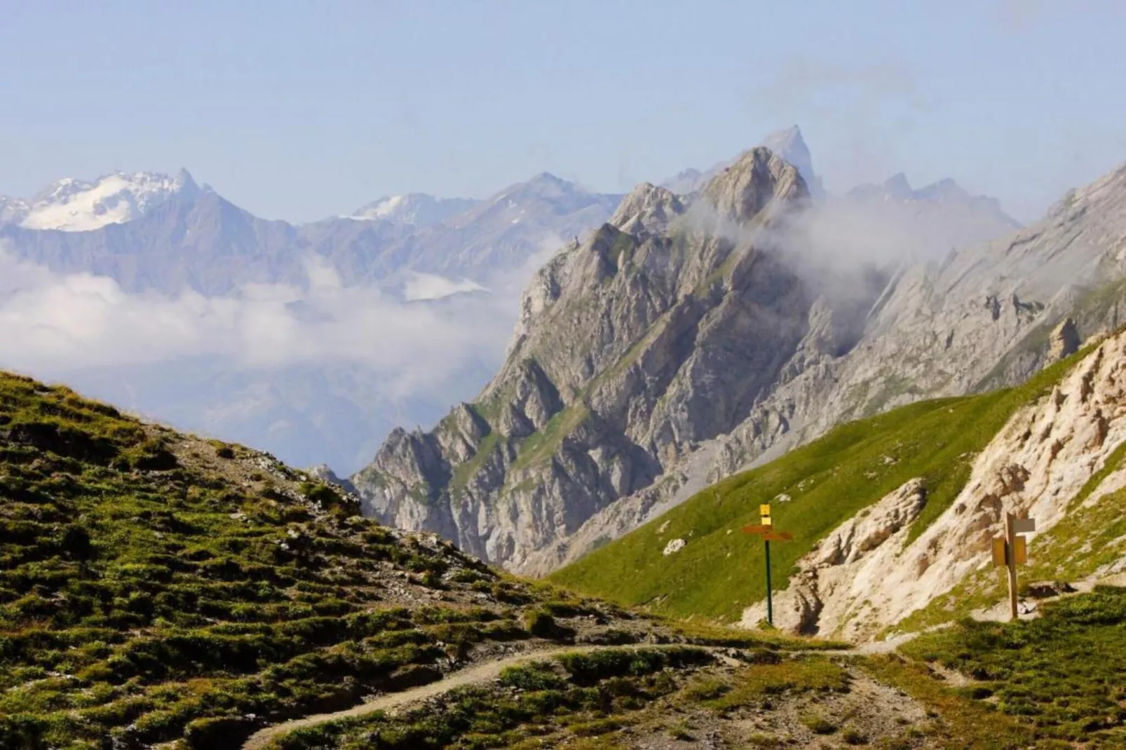 Chalet Altitude Val 2400 2-Gebiete Sommer 20 km