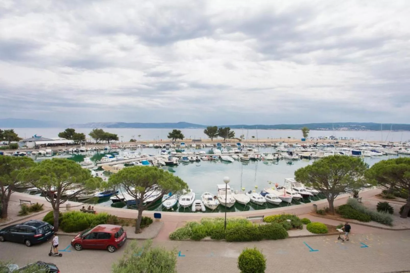 Ivanka-Areas within 5km in summer