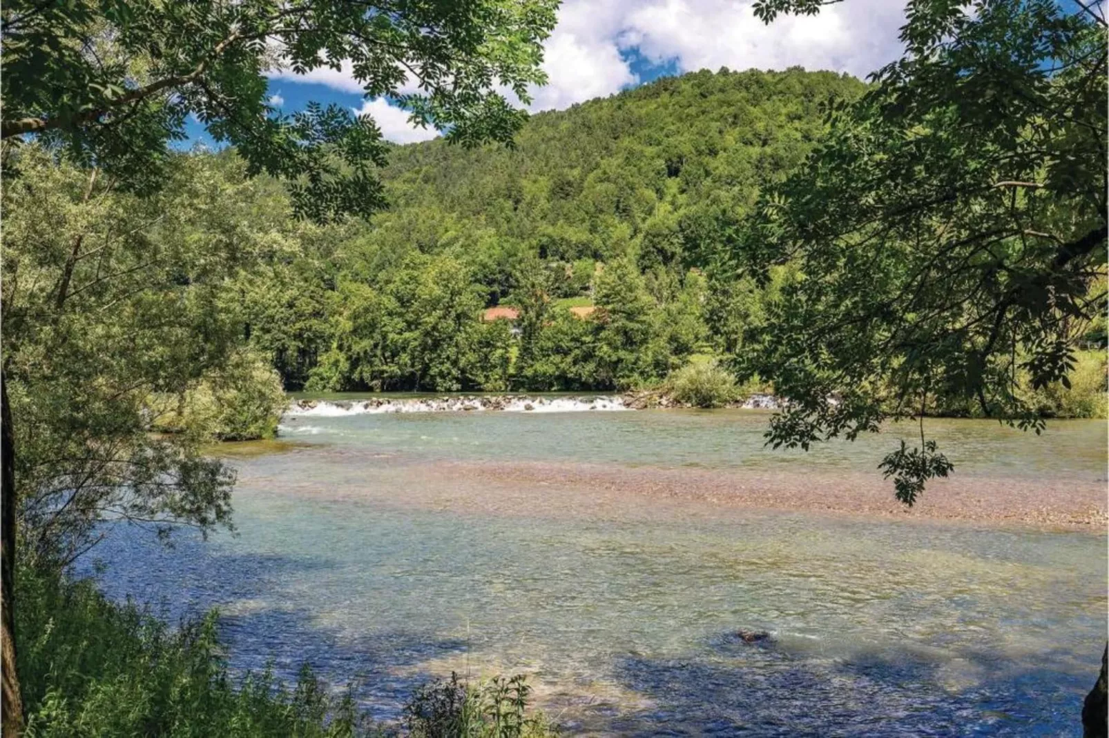Holiday Houses Silvano-Areas within 20km in summer