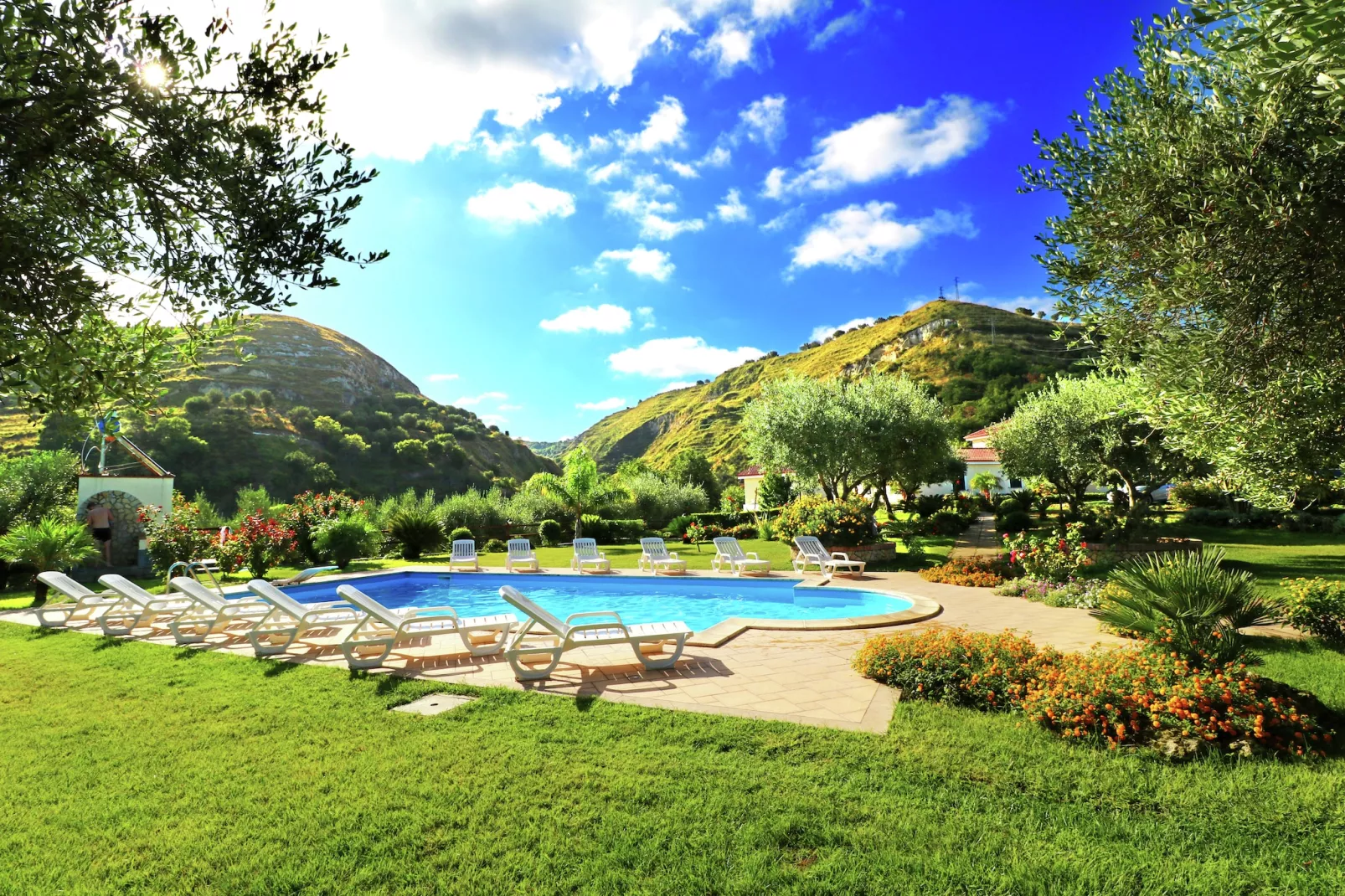 Case Vacanza Villa Garden Mono-Schwimmbad