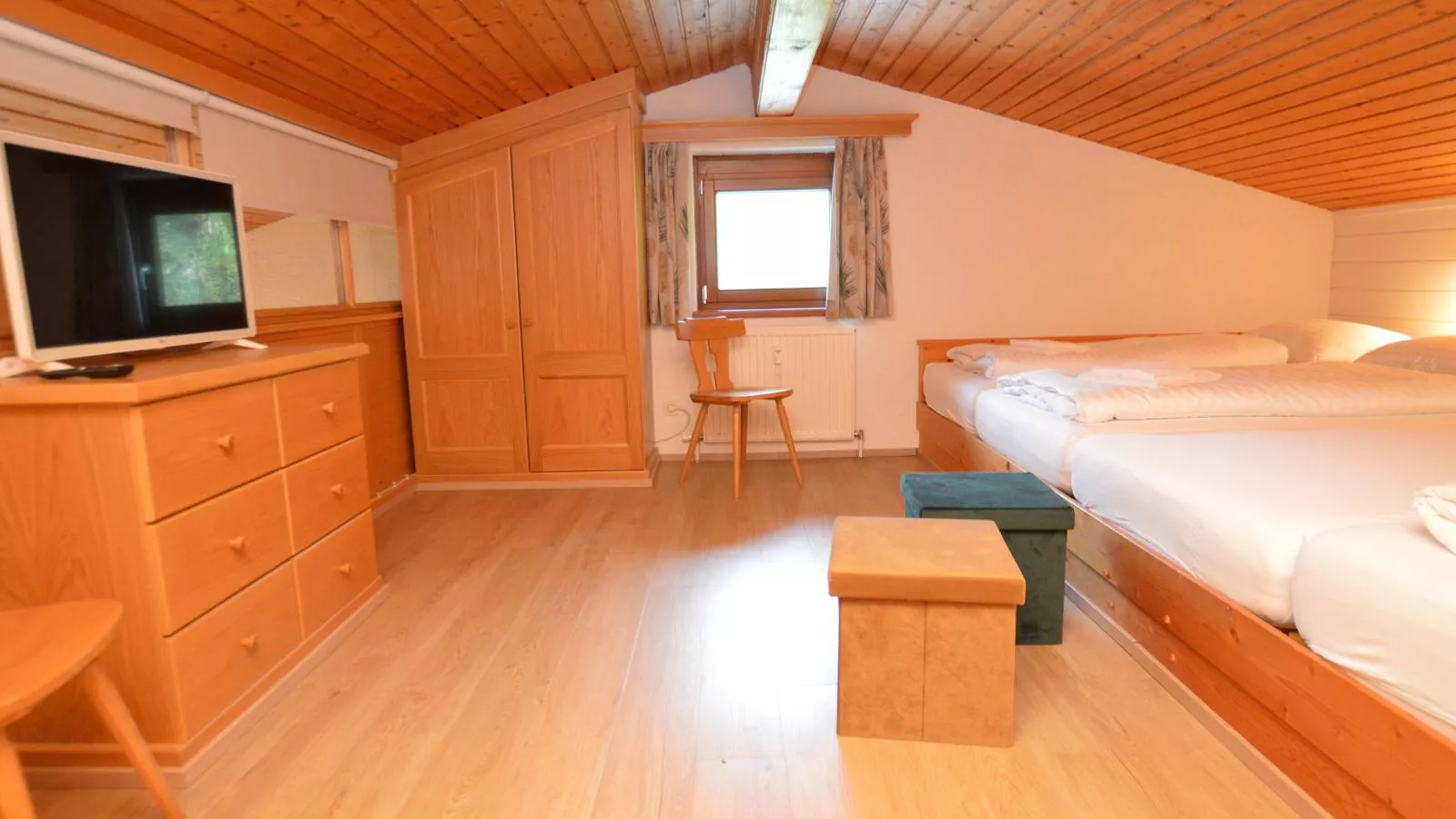 Family Apartment-Schlafzimmer