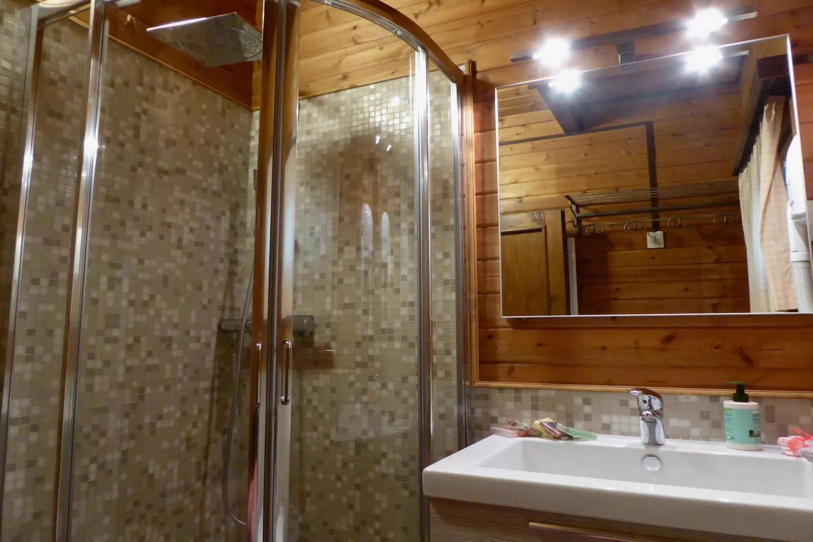 Chalet Appennino-Bathroom