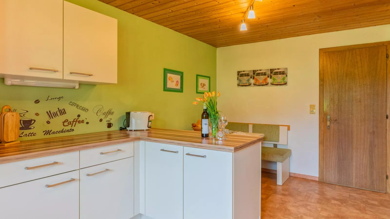 Sonja-Dining room