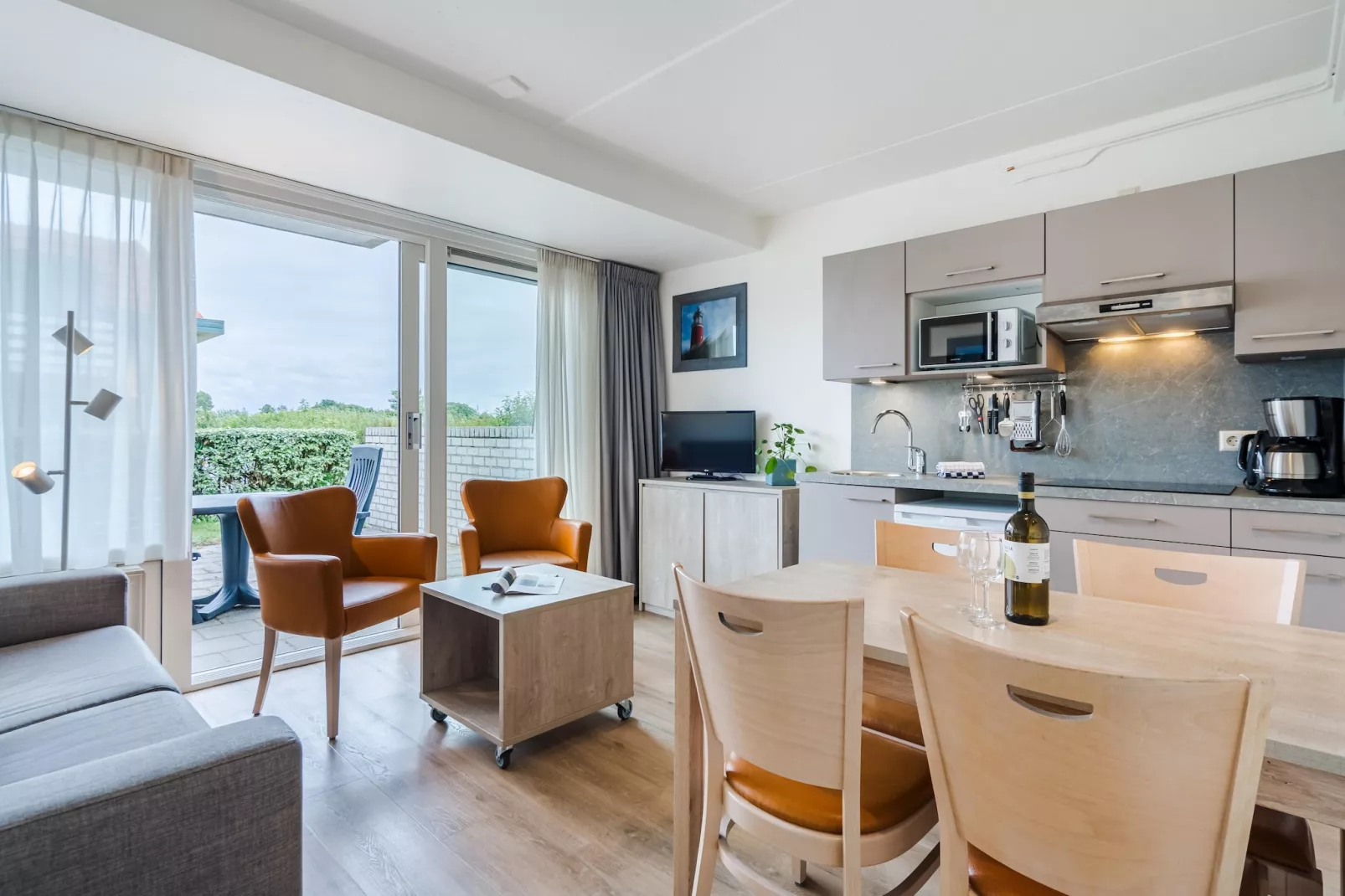 Bosch en Zee 3-Dining room