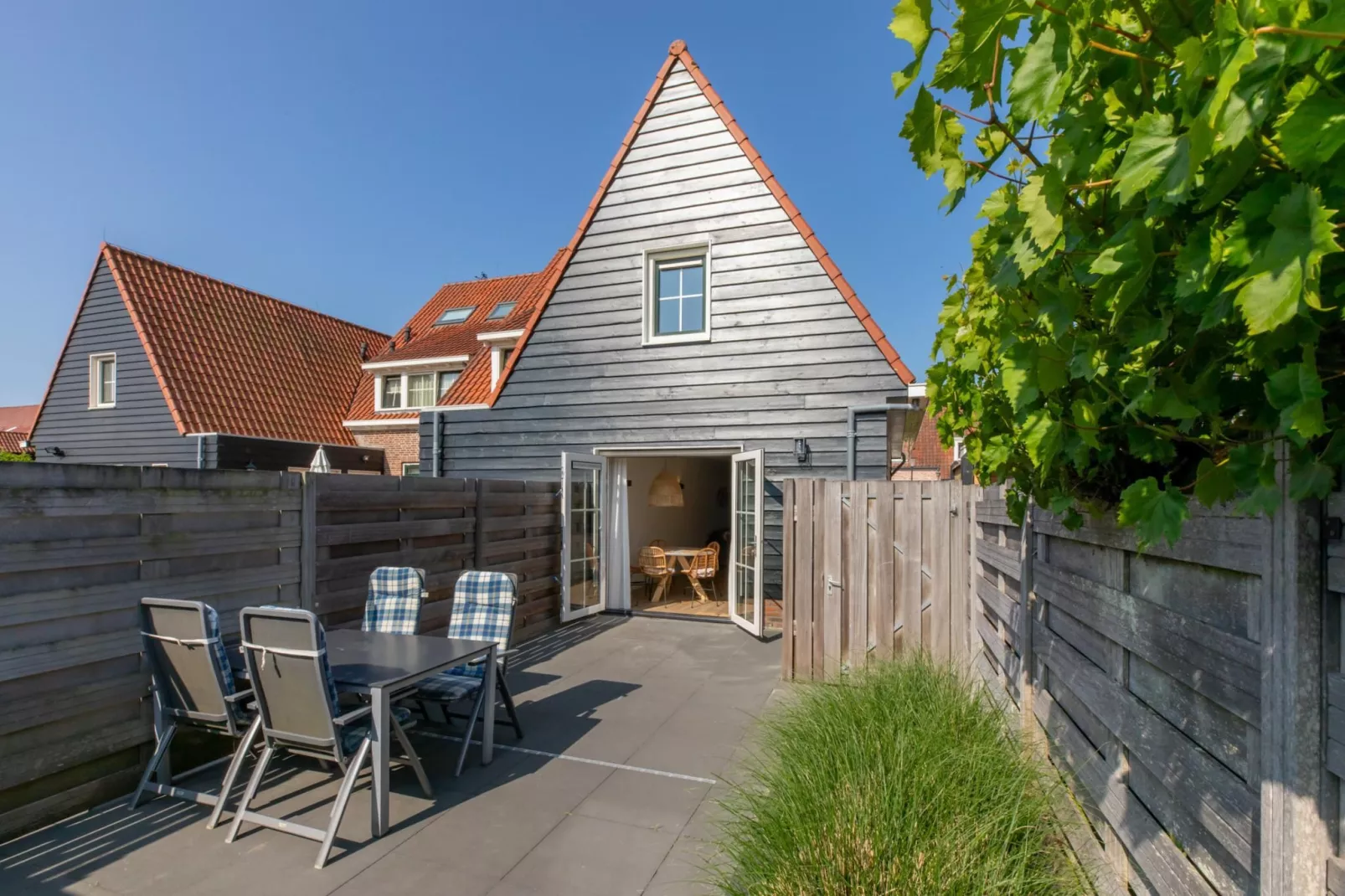 Brouwersbuurt 23a  Domburg-Garten Sommer