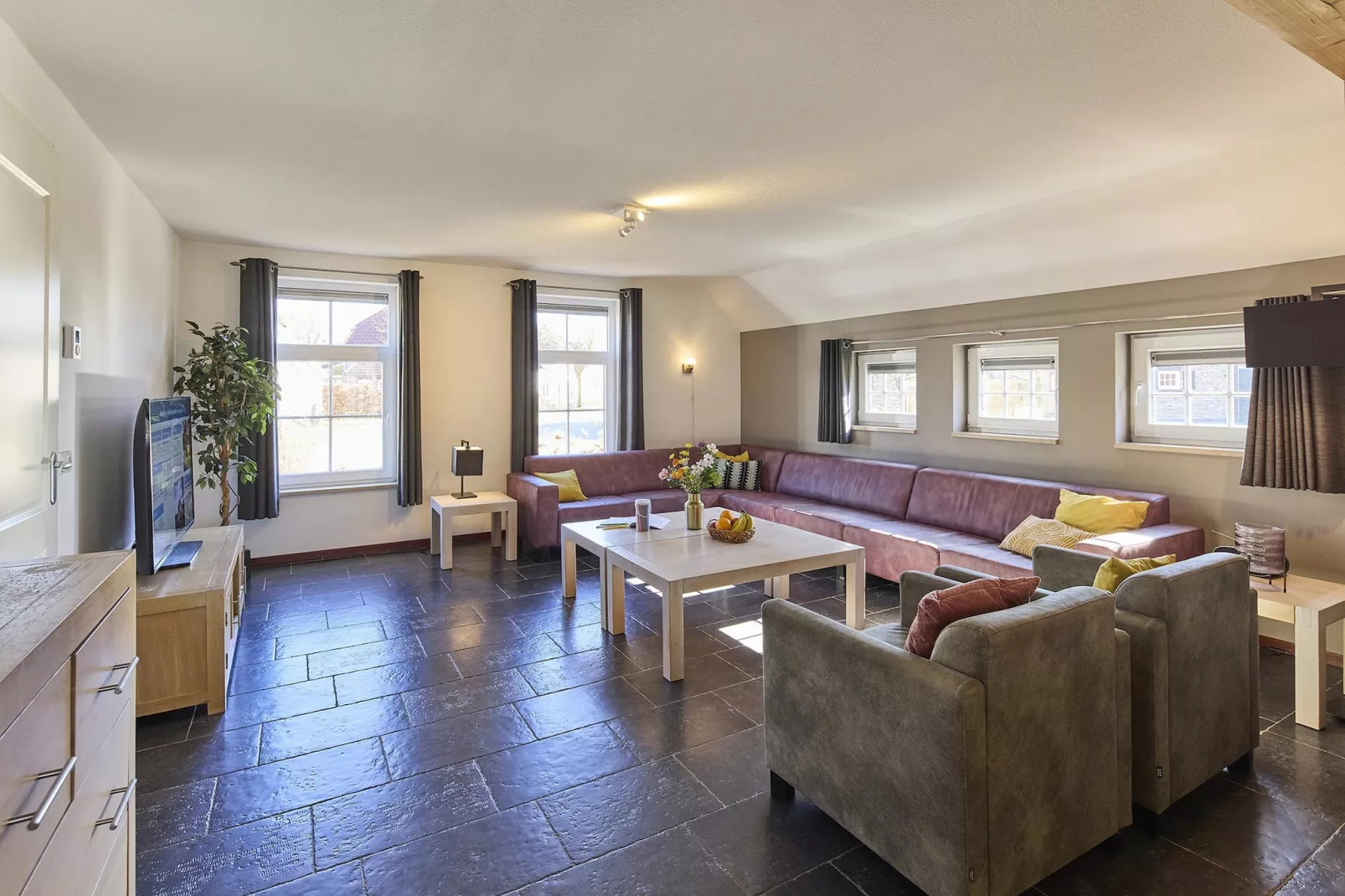 Buitenhof De Leistert 6-Wohnzimmer