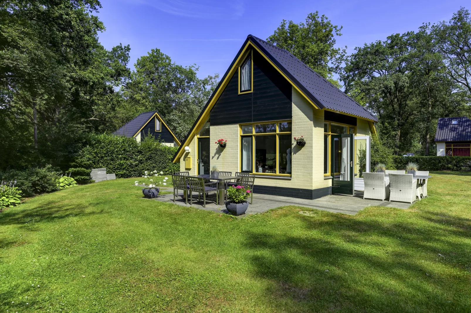 Buitenplaats Gerner 6-Exterior in summer