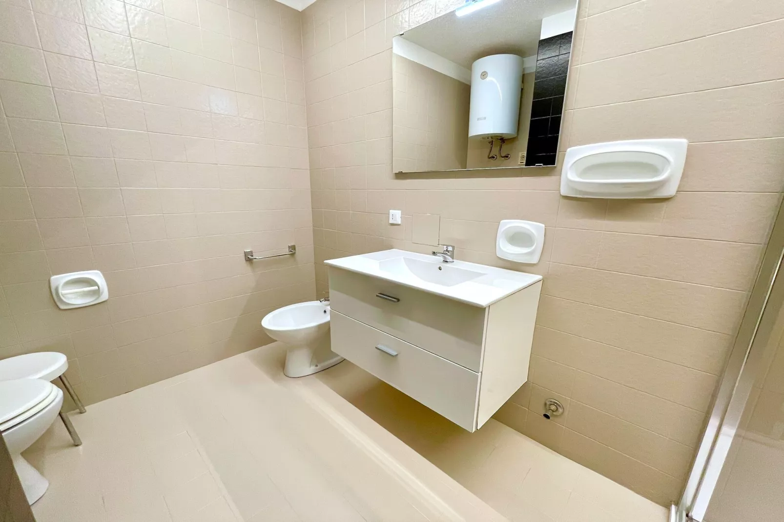 Holiday 225C - Badezimmer