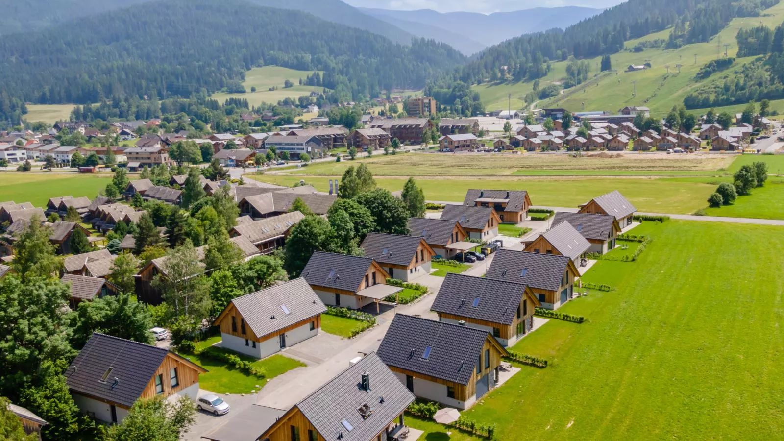 Doppellodge-Exterior in summer