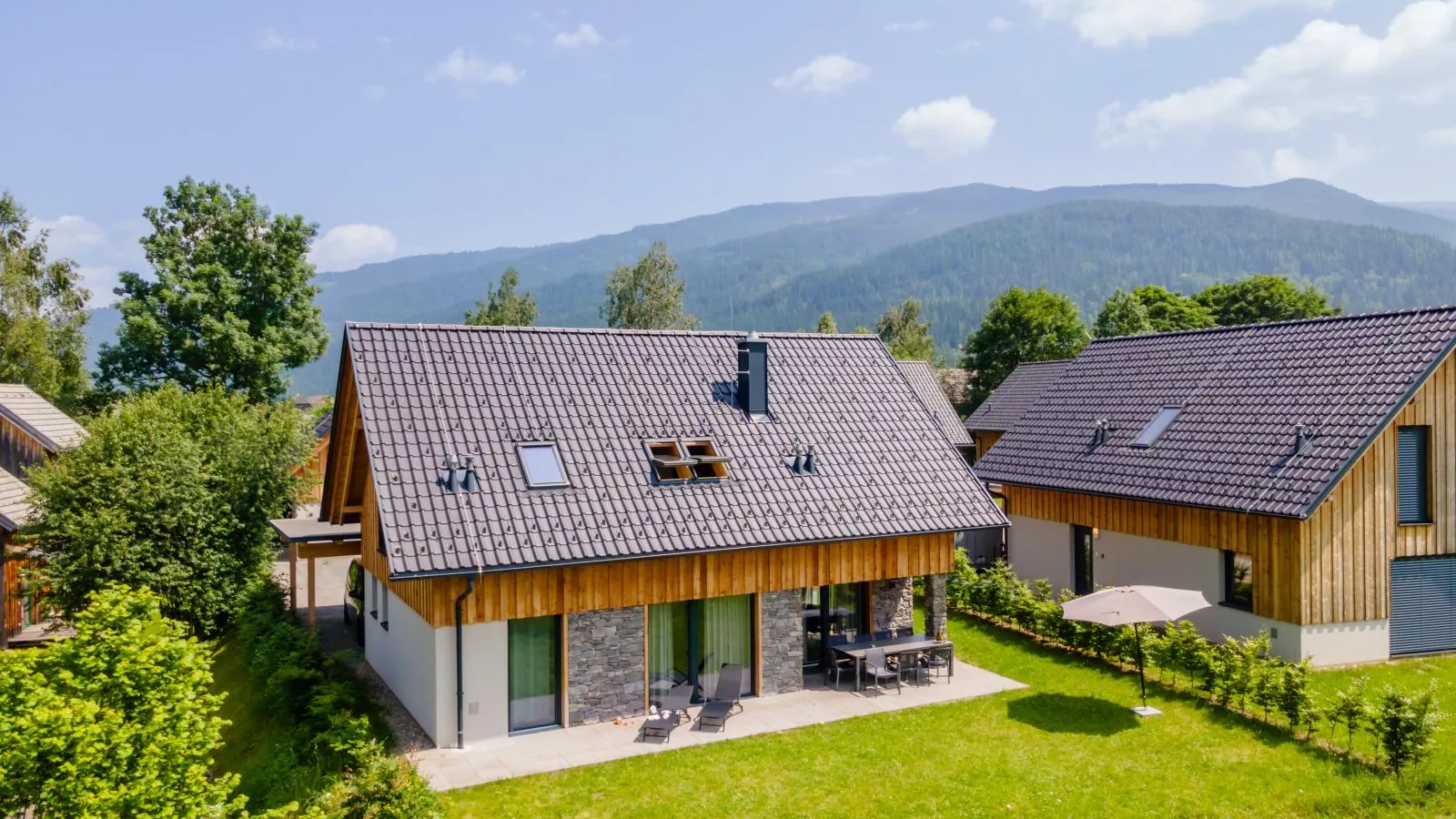 Mountain Chalet Alpinchique-Außenbereich Sommer
