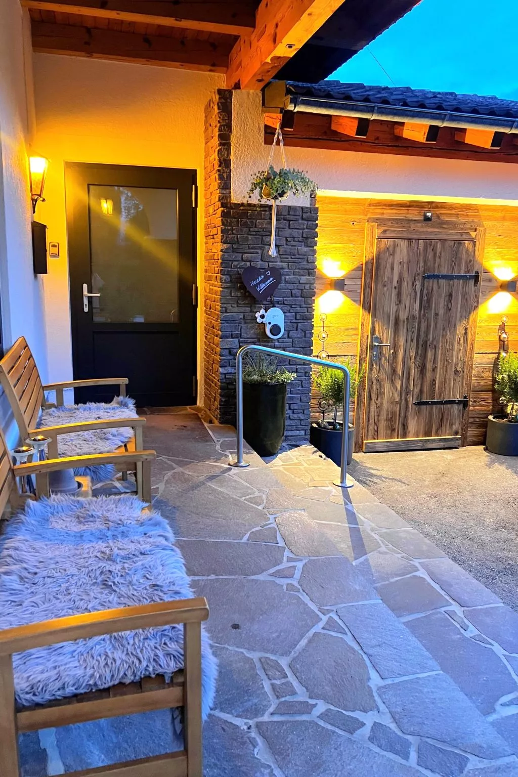 Penz-Outside