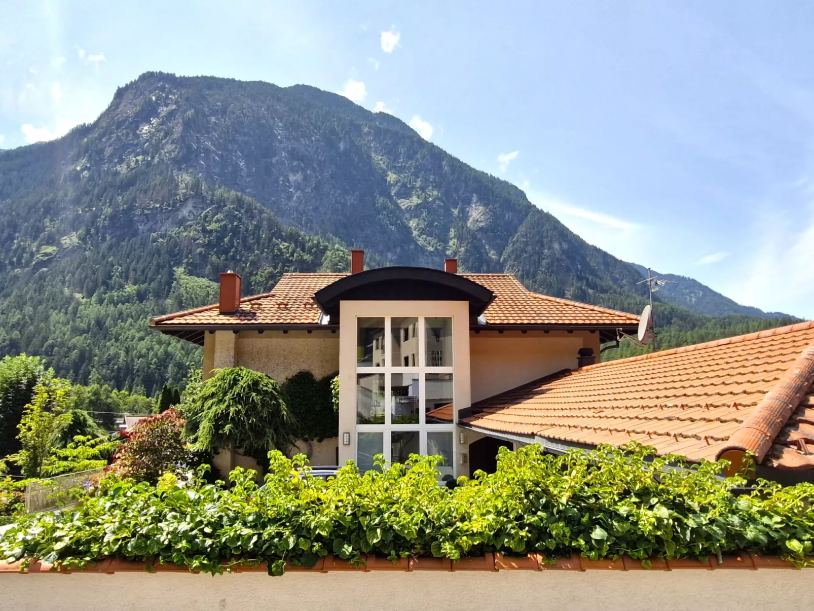 Casa Hubertus-Outside