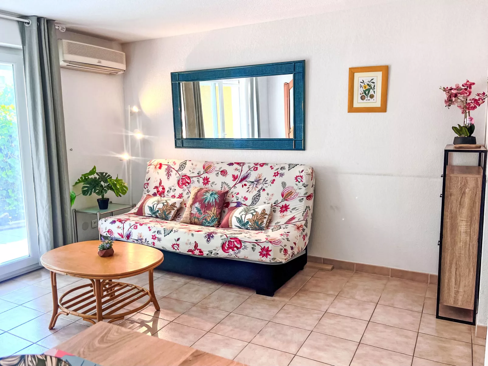 Les Lavandines 1-Inside