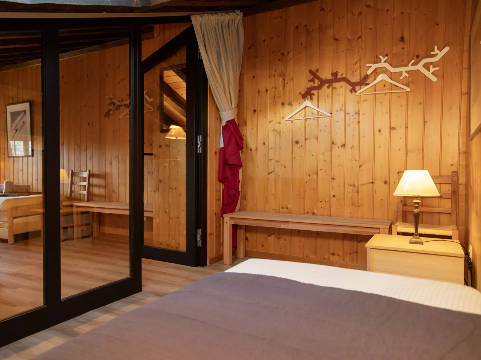 Argentière 8-Inside
