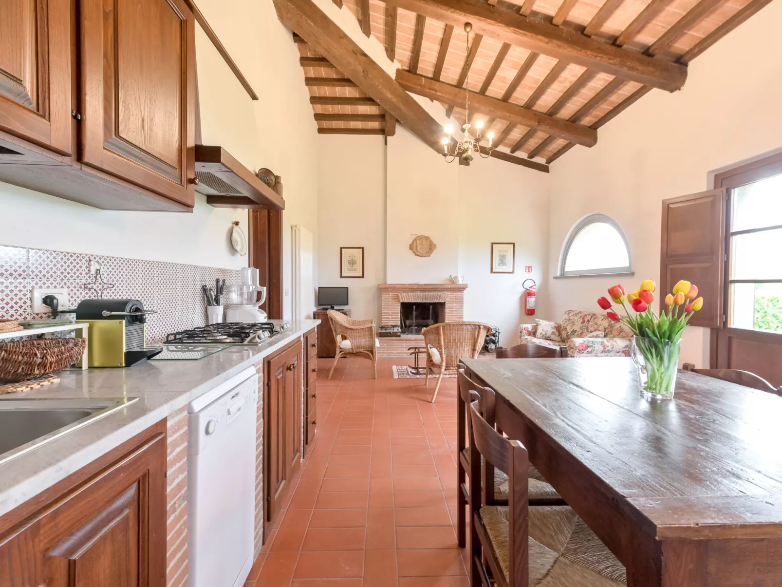 Casa dell'Arco-Inside