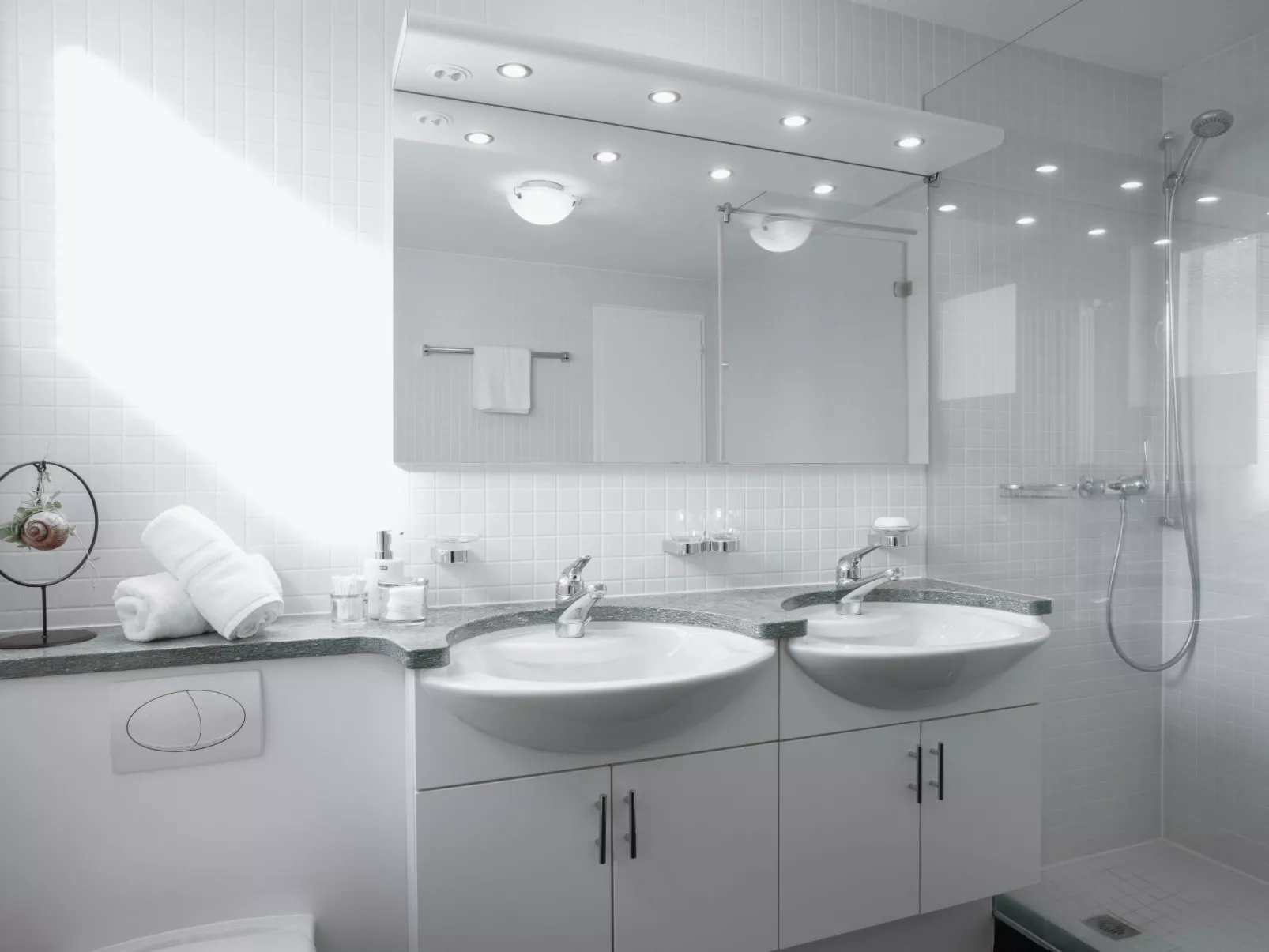 Suite Modern - Inside