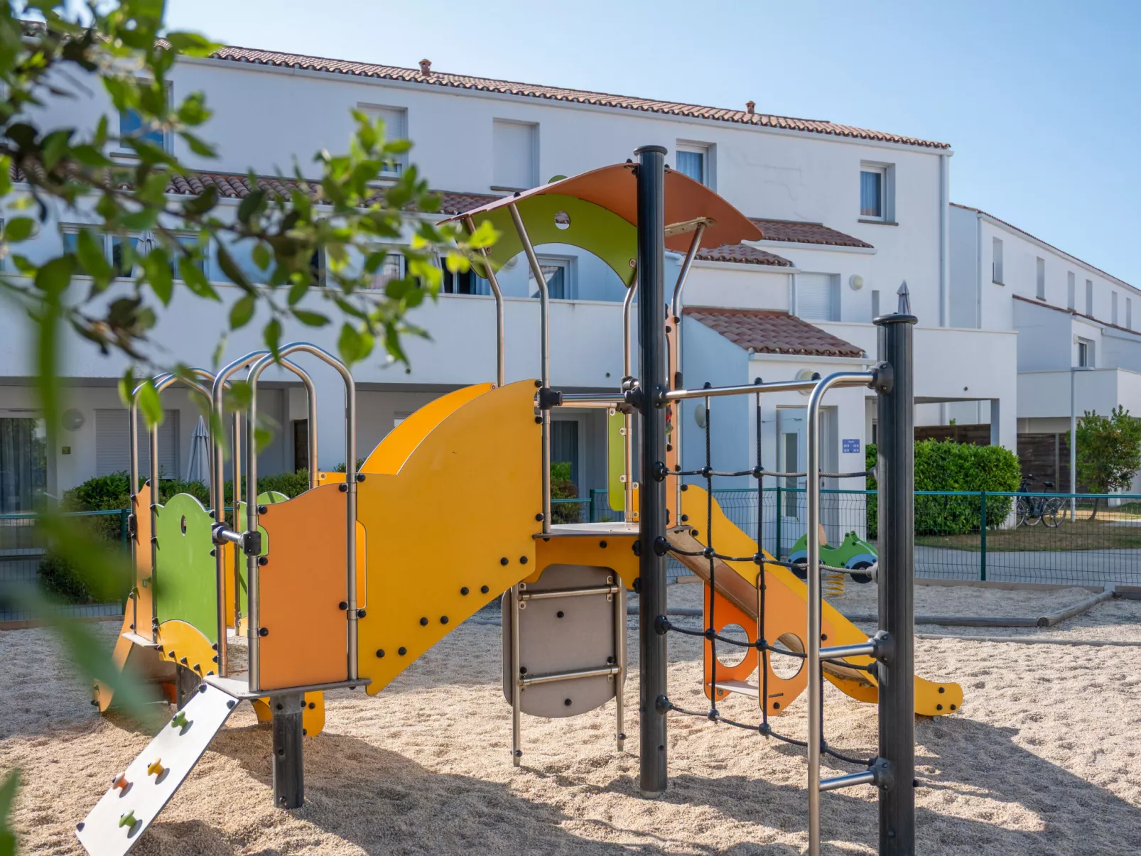 Le Domaine des Pins-Draußen