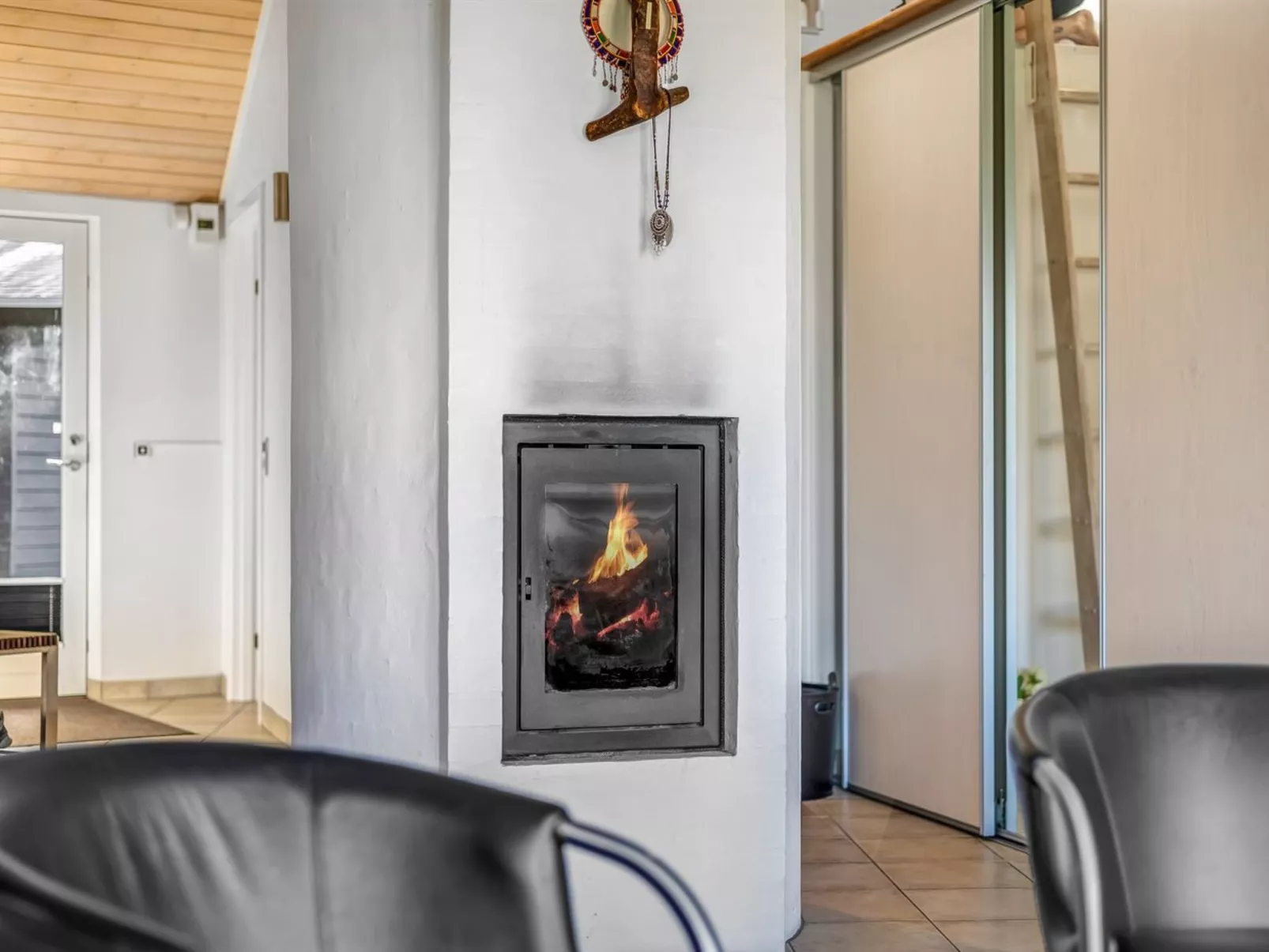 "Adrienne" - 35km from the sea-Inside