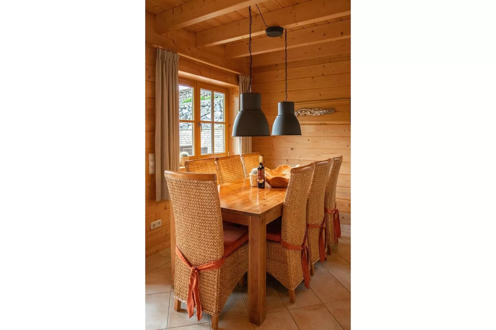 Luxus Blockhaus B-Esszimmer