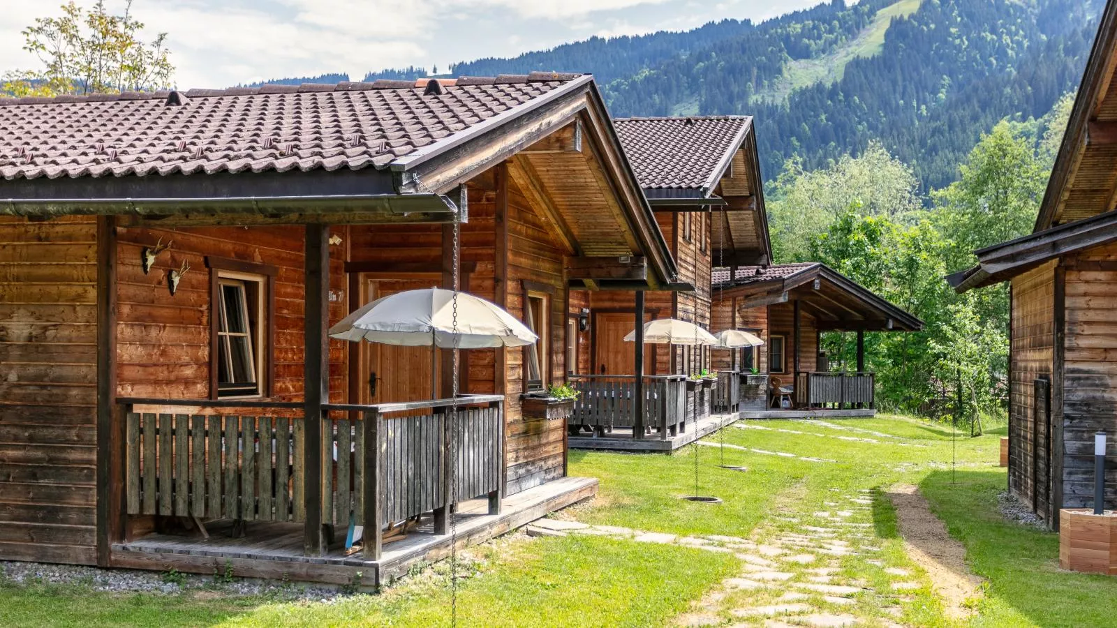 Uriges Chalet 7-Exterior in summer