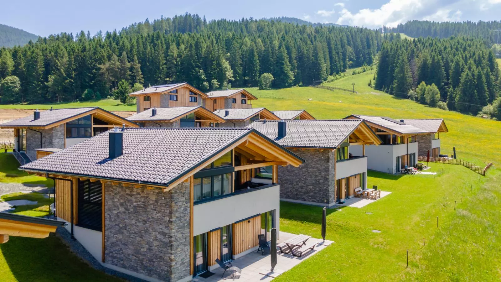 Grebenzen Top Chalet Mazzel-Exterior in summer