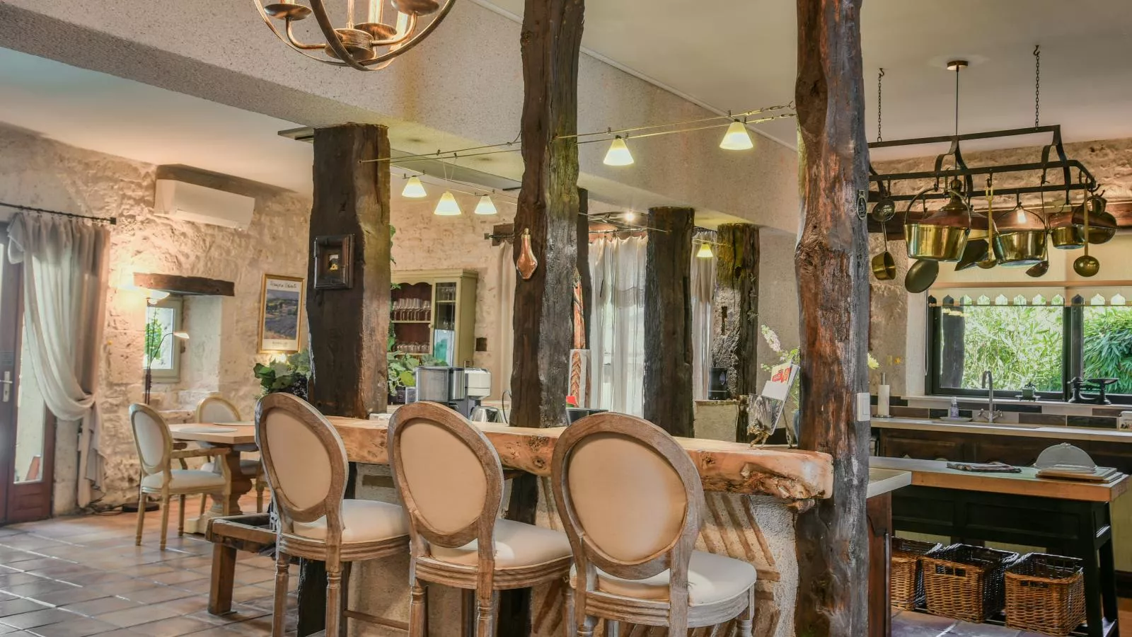 Les Roches de Roquecor-Kitchen