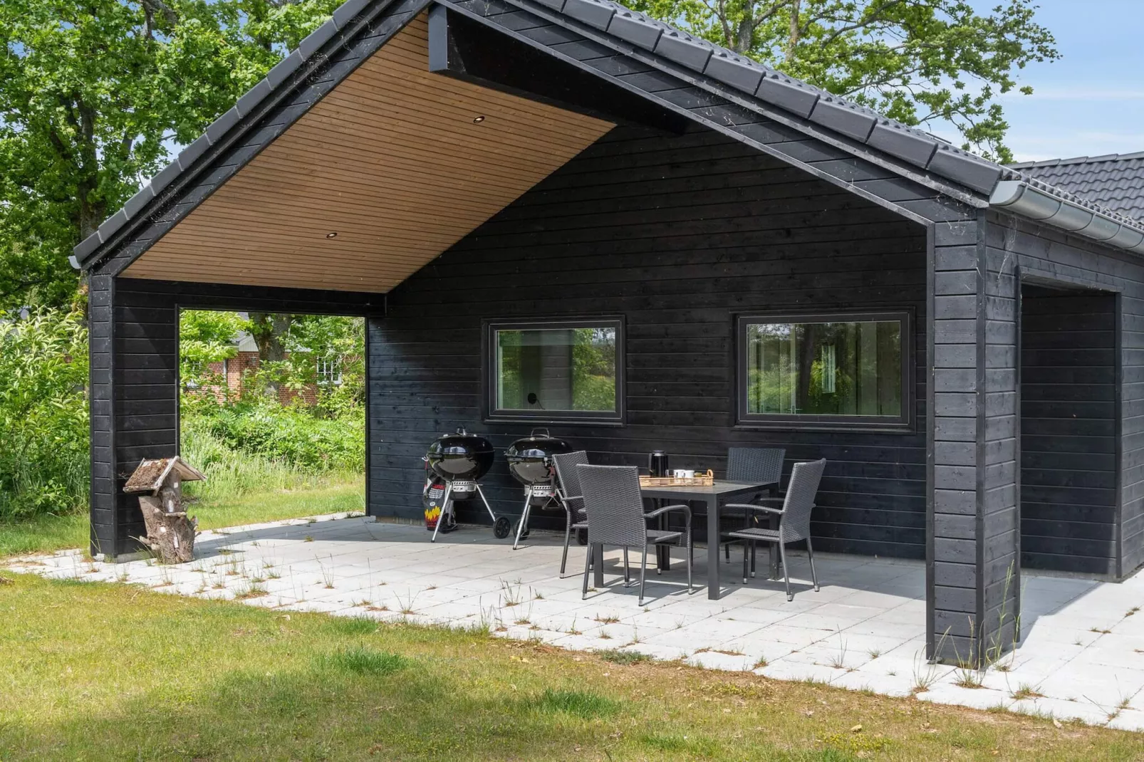 Spacious Retreat for 20 - By Traum Ferienwohnungen-Outdoor
