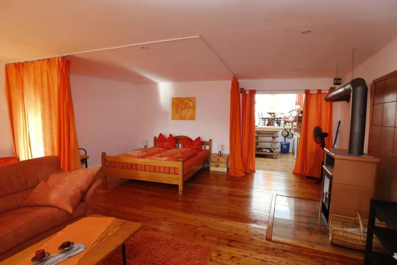 231467-Living room