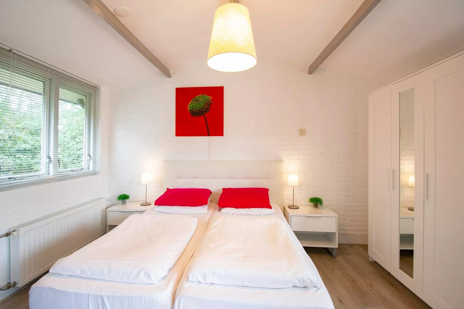 Garnekuul 26-Bedroom