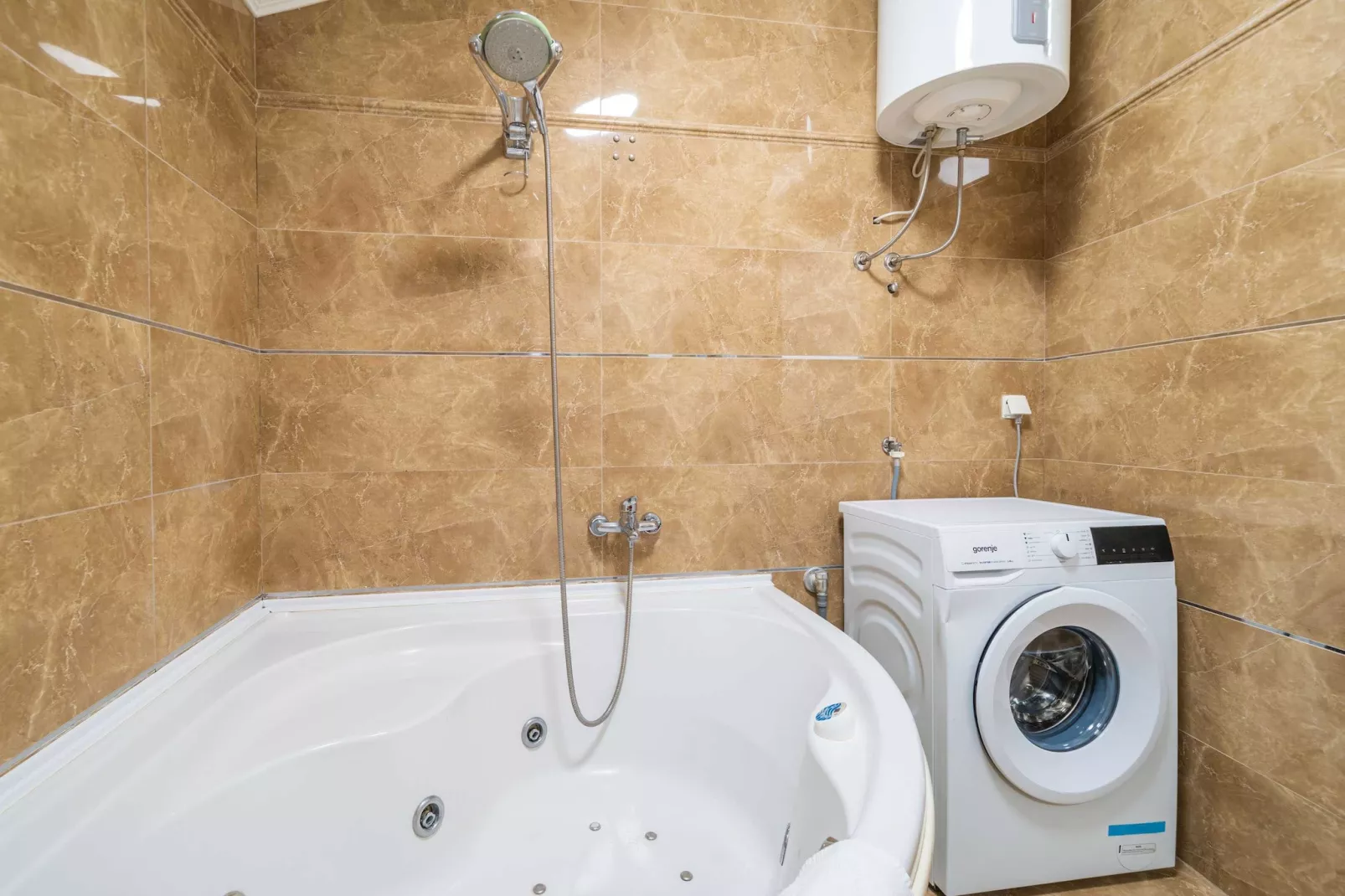 Apartments Isabora - Comfort Three-Bedroom Apartment with Balcony and Sea View (Second Floor)-Salle de bain