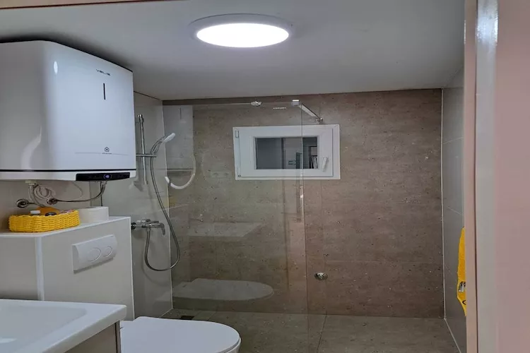 Villa Lavanda Korčula - Five Bedroom Villa with Pool and Sea View-Bathroom