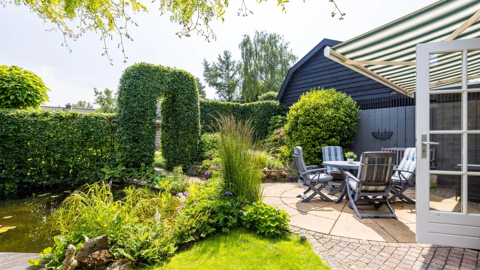 De Steeneik-Garten Sommer