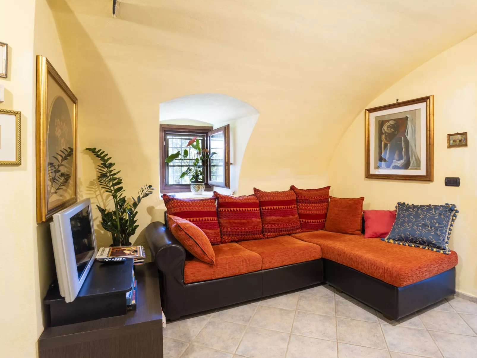 Casa Orai Mountain View-Inside