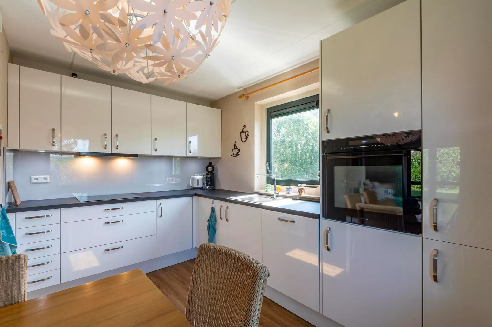 Duynopgangh 47-Kitchen