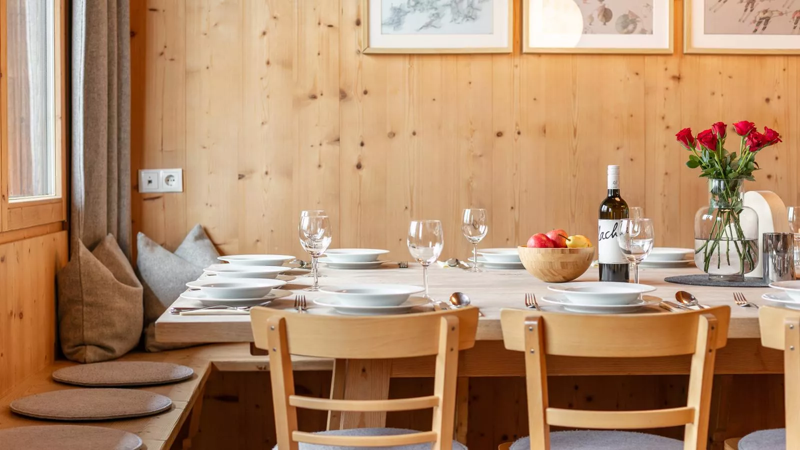 Waidachhaus 10-Dining room