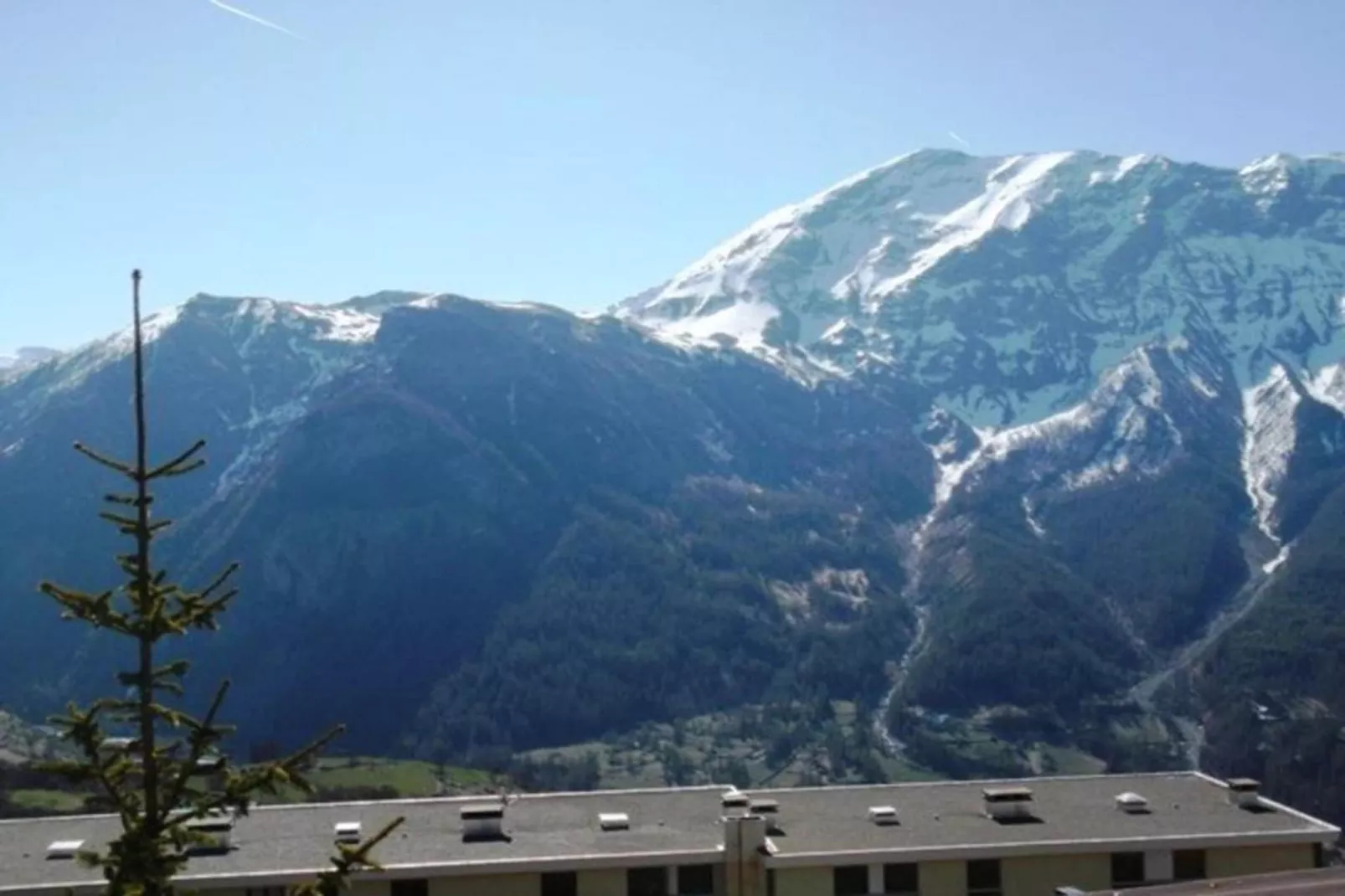 T. Bergerie A N°203 - 2P6C-Areas within 20km in summer